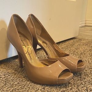 Nude Jessica Simpson heels size 7